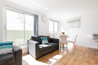 Skyvillion - COZY APARTMENTS in Enfield Town With Free Parking & Wifi - Enfield - 2