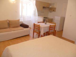 Apartments Nevija - Valun - 4