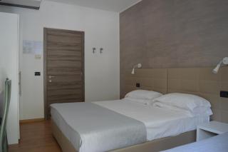 Hotel Emperador - 4