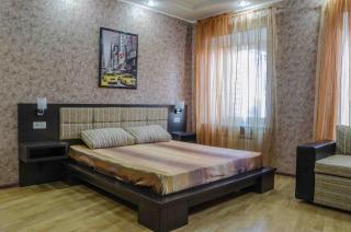 Central street on Sumska 82a - Kharkiv - 9