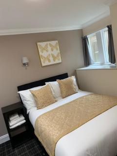 Royal Hotel - Dingwall - 7
