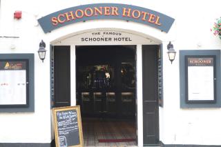 Schooner Hotel - Alnmouth - 0