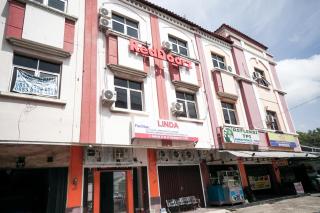 RedDoorz near Palembang Square Mall 2 - Palembang - 0