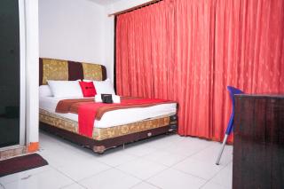 RedDoorz near Palembang Square Mall 2 - Palembang - 1