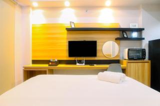 Comfy Studio Apartment No Kitchen Mustika Golf Residence By Travelio - Pegadungan - 8