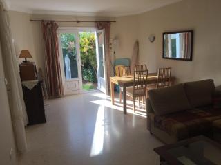 House with garden at Oliva Nova Golf & Beach resort - Casas Devesa - 0