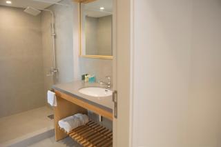 La Siesta Hotel & Beach Resort - Khaldah - 4