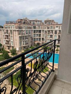 Dawn Park Complex - 1