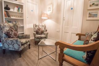 The Elmfield, 8 Bed Villa with heated indoor Swimming Pool and Cocktail Bar - 5