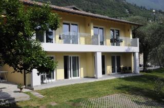 Casa Guarnati Lake View Apartments - Malcesine - 8
