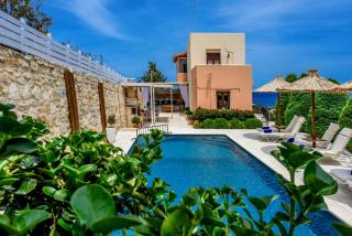 Elmyra Villa, Heated Pool & Walking to beach, By ThinkVilla - Gerani - 5
