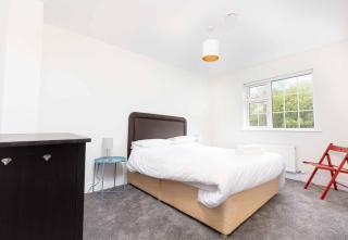 An Searrach Dingle by Trident Holiday Homes - 2