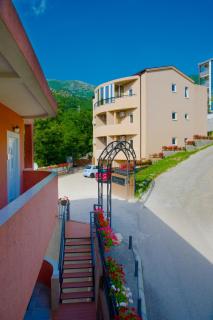 Alessandra Apartments - 9