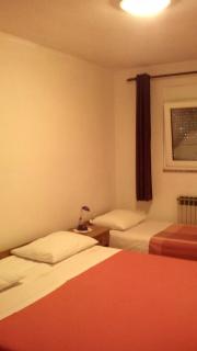 Apartments Mirjana - Petrcane - 1