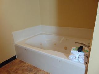 Horse Creek Inn - McCook - 1