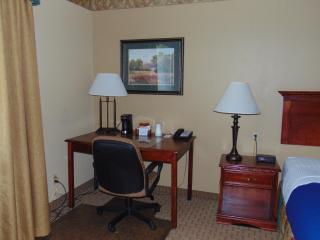 Horse Creek Inn - McCook - 2