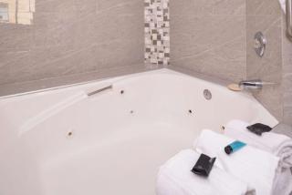 Laguna Inn and Suites - 1