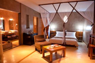 Isalo Rock Lodge - Ranohira - 0