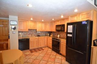 Summit House East 113 - 4