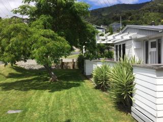3 & 4 Bedroom Holiday Houses Central Picton - Picton - 1