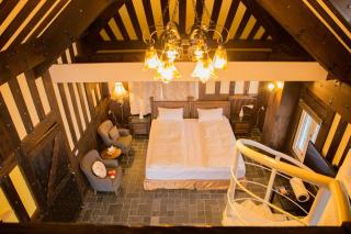 Black Forest Manor - 4