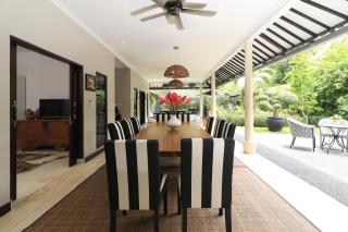 Villa Bloom 1 - 4 bedrooms, 4 bathrooms, private pool close to the beach - Seminyak - 9