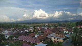 RedDoorz Syariah near Lahat Station - Lahat - 5