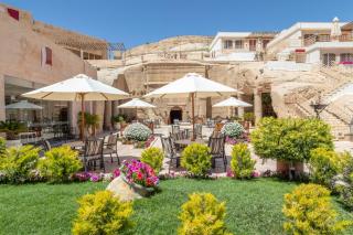 Petra Guest House Hotel - 1