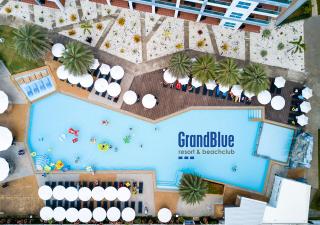 GrandBlue Resort & Beachclub - Mae Pim - 0
