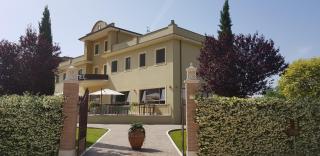 Giga Hotel - Villa Santa Lucia - 0