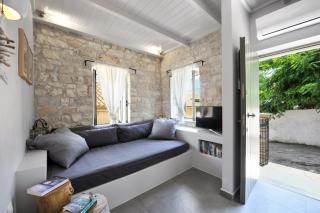 Alia Studios - Gaios - 0