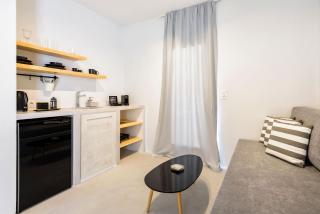 Peven Suites - Naousa - 5