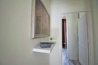 Lara's House Gallery - Syracuse - 9