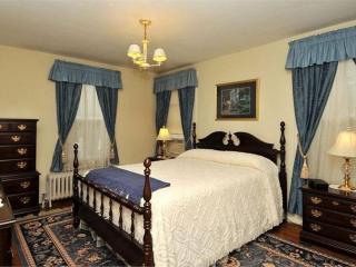 Second Street Suite - 4