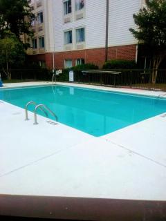 Days Inn by Wyndham Macon I-75 North - Macon - 3