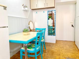 STUDIO & FREE Parking, Aircool, Fresh Bedding - Lovran - 2