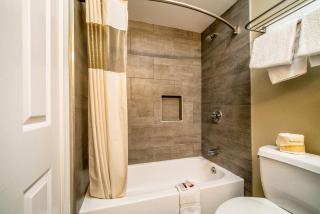 Regency Inn & Suites Downey - Downey - 9