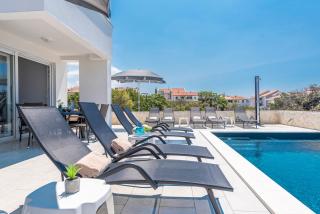 Villa Adria 2 luxury apartment with a pool - Novalja - 4