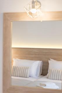 Porfyris Studios and Apartments - Karpathos - 4
