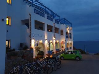 Romantica Hotel - Agia Pelagia - 4