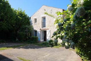 Gîte La Loge des Fées - Latillé - 0