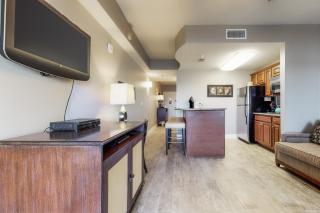 Carillon Beach Resort Inn - 2
