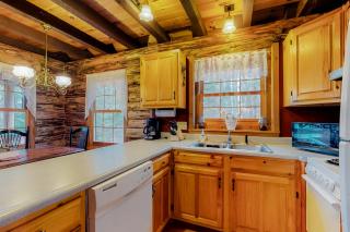 Loon Landing Lodge - Greenville - 2