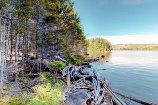 Loon Landing Lodge - Greenville - 4
