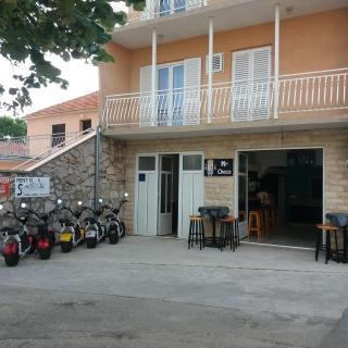 Apartments Danijela - Tribunj - 0