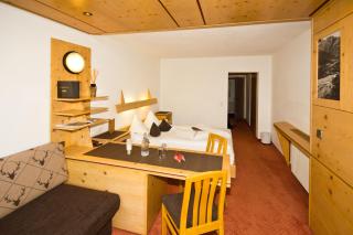 Hotel Garni Hainbacherhof - Sölden - 1