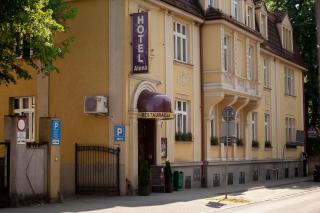 Hotel Atena - Słupsk - 8