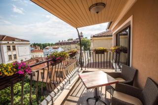 8 1/2 Art Guest House - Plovdiv - 9