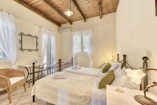 Olivegrove Villa - Nestled in Olive Trees with Private Pool, by ZanteWize - Tragaki - 1