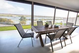 ‘Serenity’ and sweeping Murray River views - Tailem Bend - 9